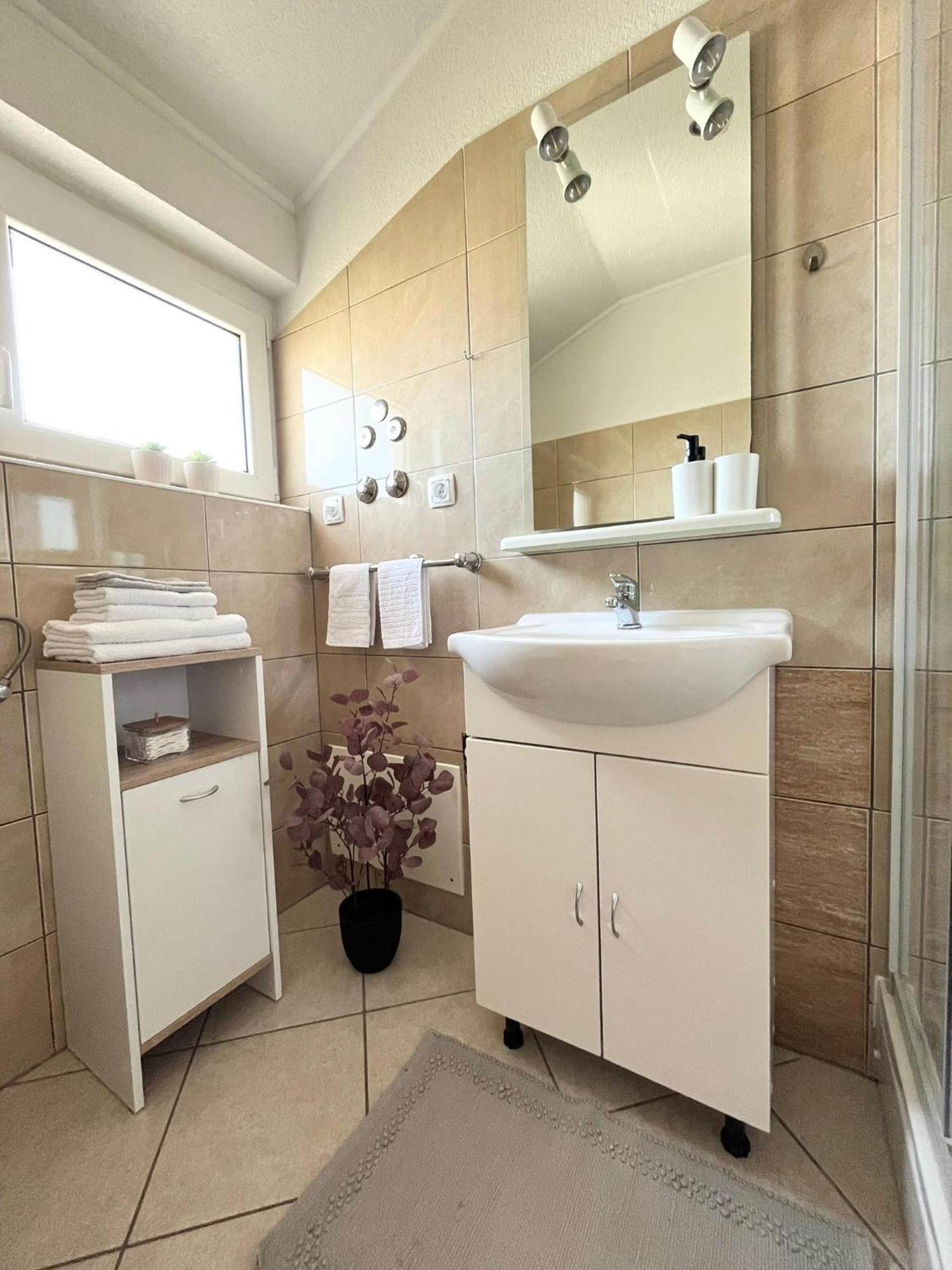 Apartments Contessa Novigrad Istria 外观 照片