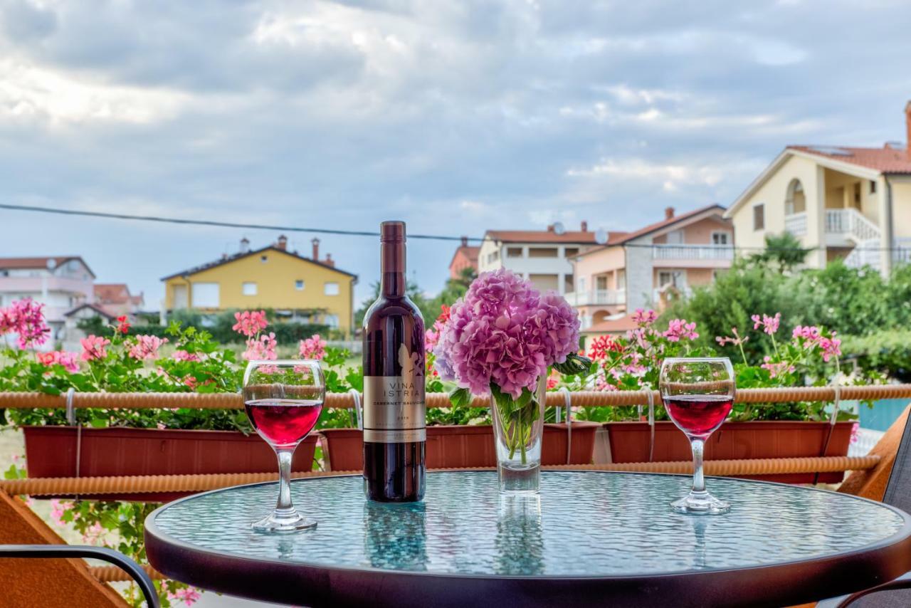 Apartments Contessa Novigrad Istria 外观 照片